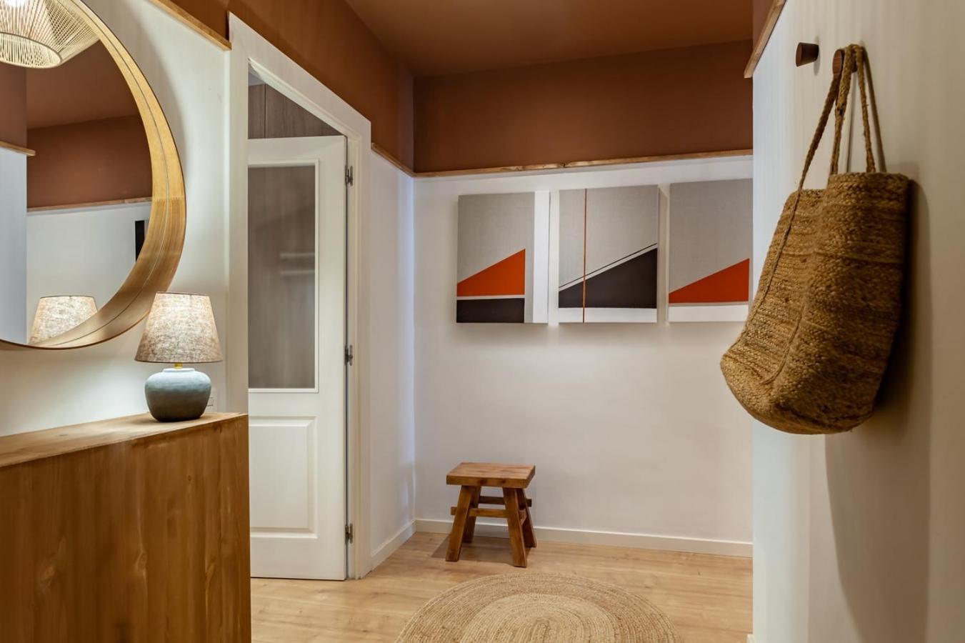 Kulun - 2 Bedrooms In Eixample Esquerra Appartement *